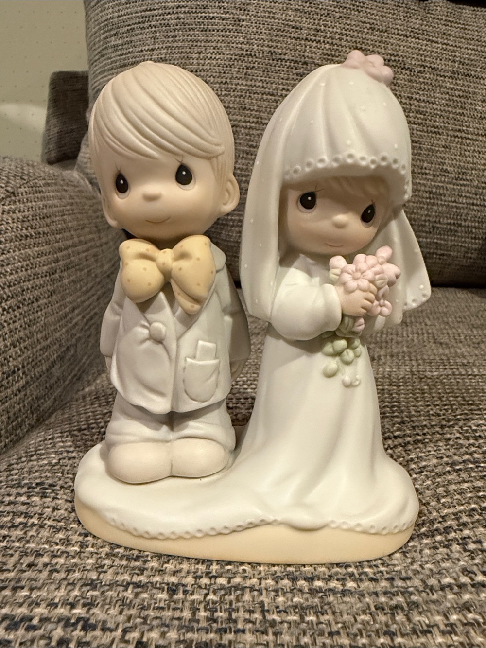 Precious Moments Wedding Pair Figurine - White, Cream, Pink